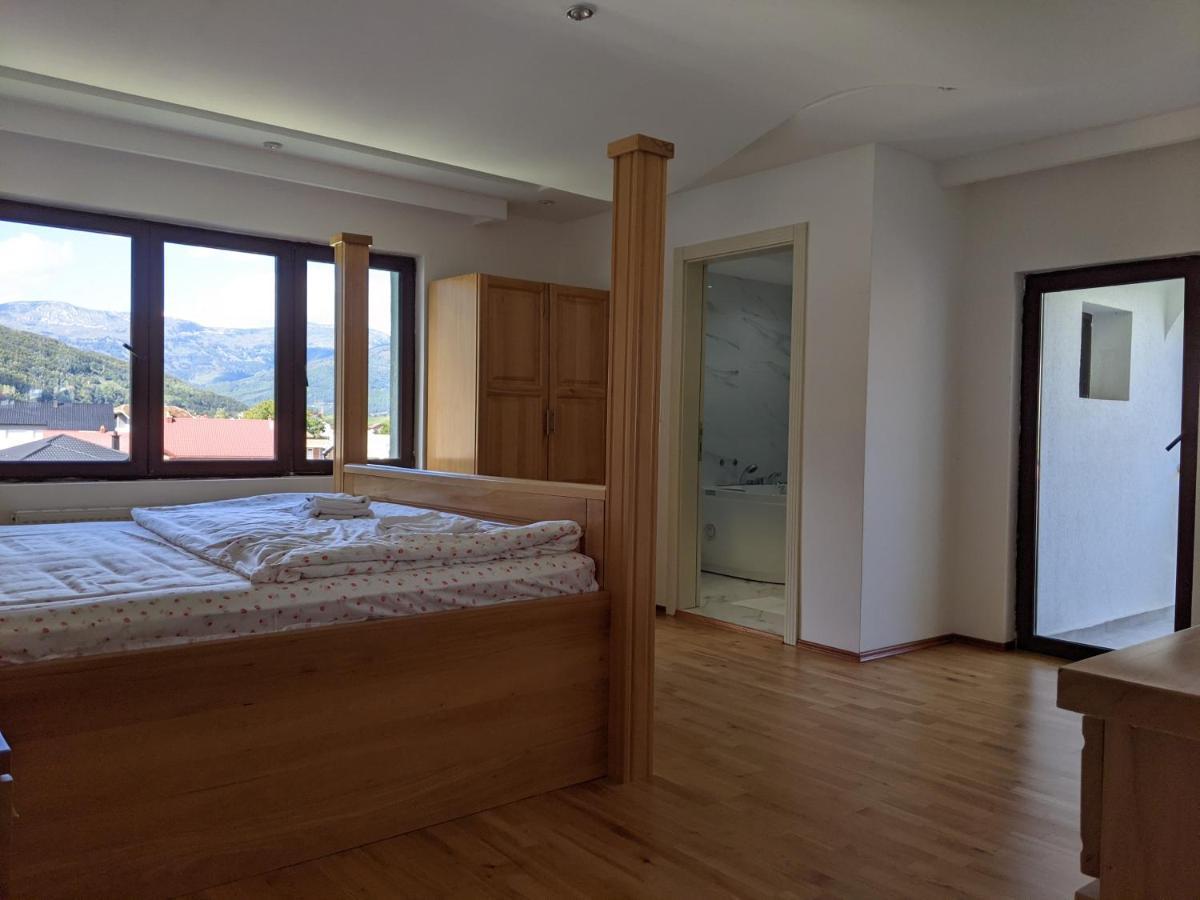 Apartments & Restaurant Abas Plav Bagian luar foto