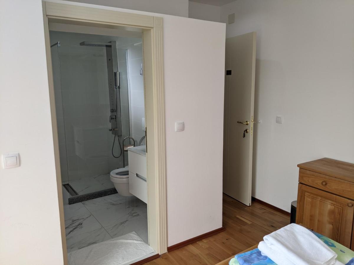 Apartments & Restaurant Abas Plav Bagian luar foto