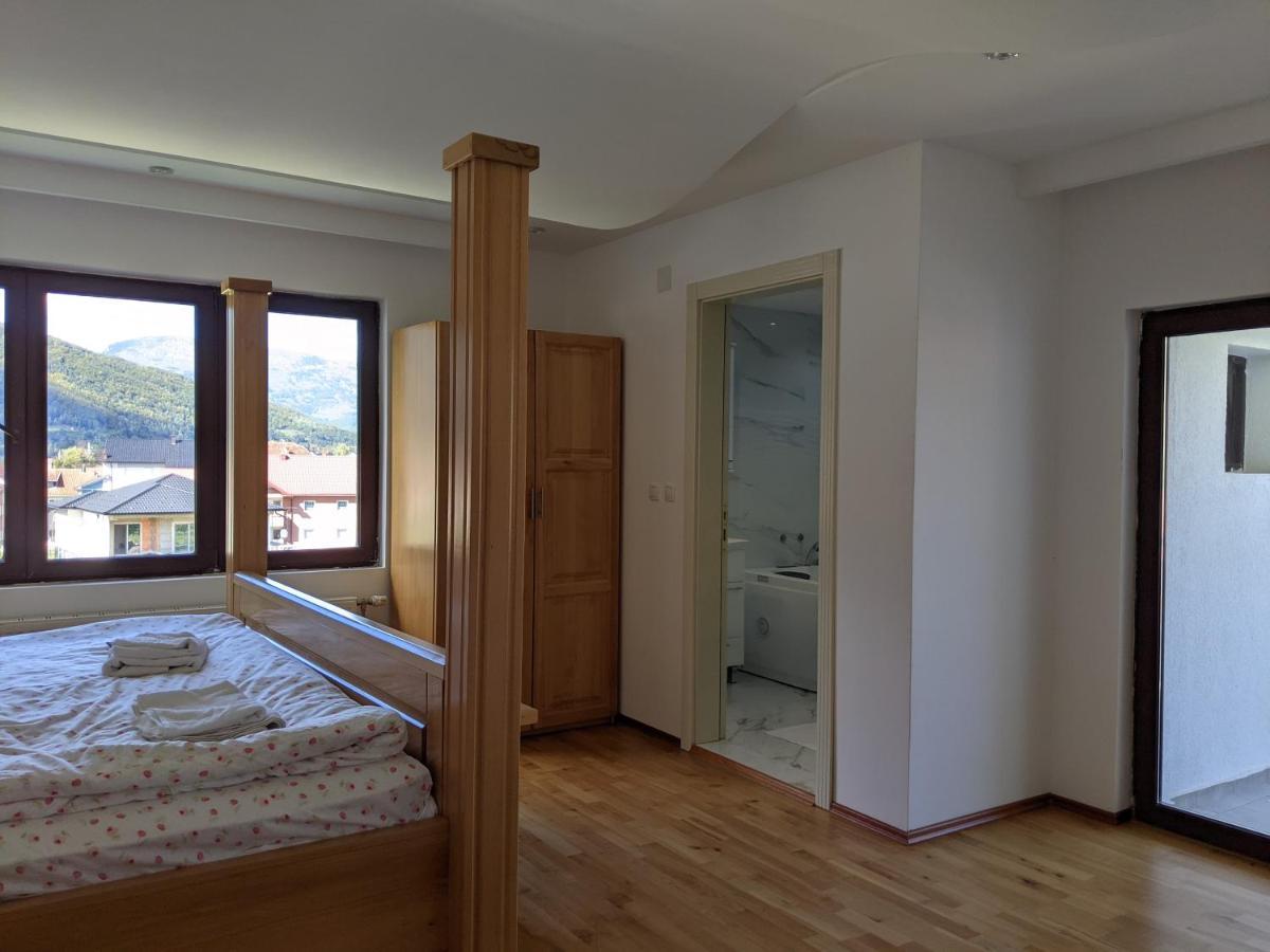 Apartments & Restaurant Abas Plav Bagian luar foto