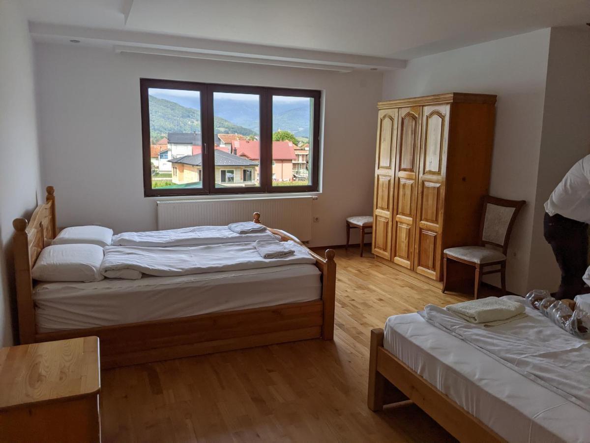 Apartments & Restaurant Abas Plav Bagian luar foto
