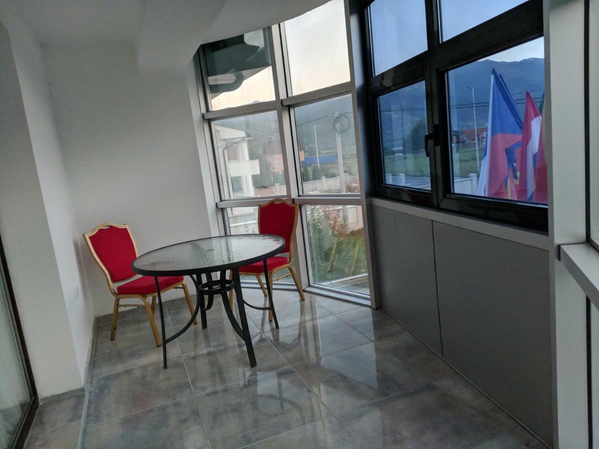Apartments & Restaurant Abas Plav Bagian luar foto