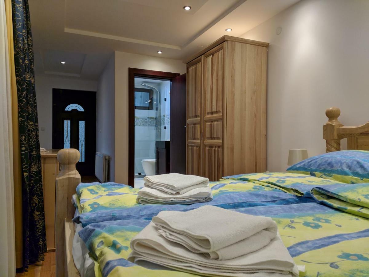 Apartments & Restaurant Abas Plav Bagian luar foto