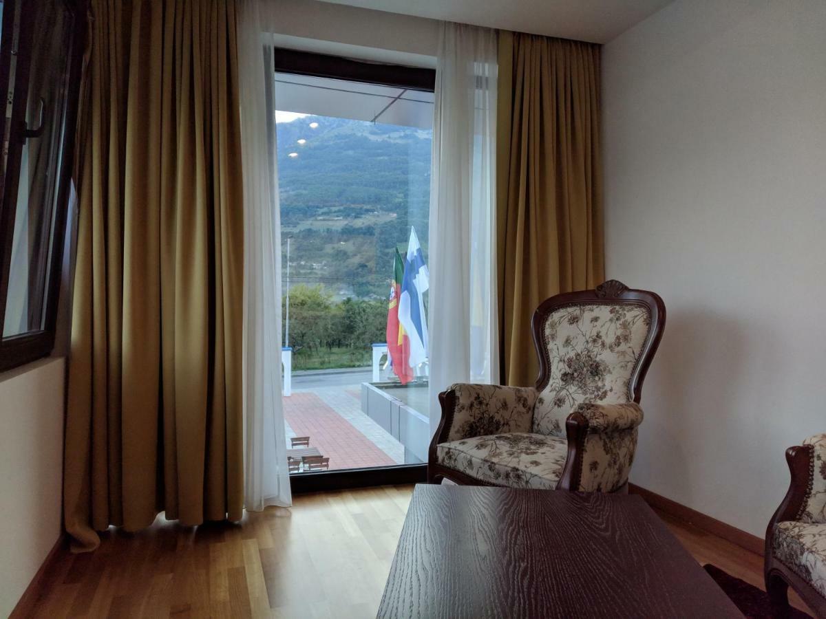 Apartments & Restaurant Abas Plav Bagian luar foto
