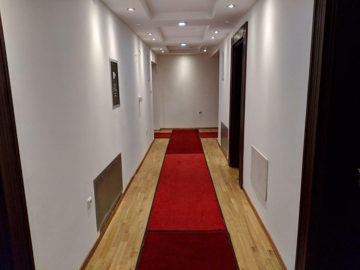 Apartments & Restaurant Abas Plav Bagian luar foto