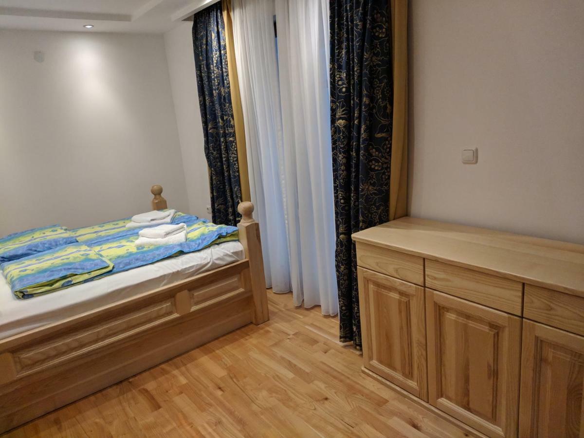 Apartments & Restaurant Abas Plav Bagian luar foto