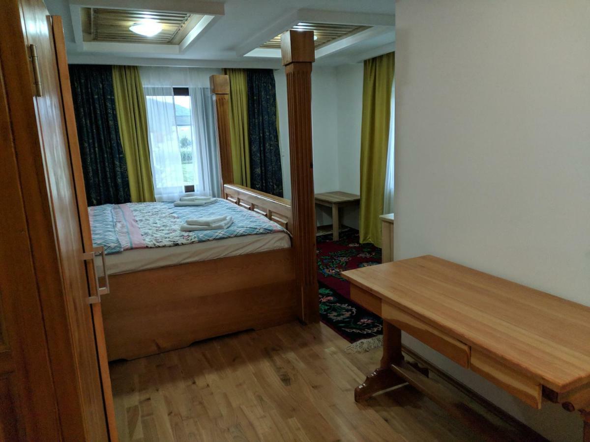 Apartments & Restaurant Abas Plav Bagian luar foto